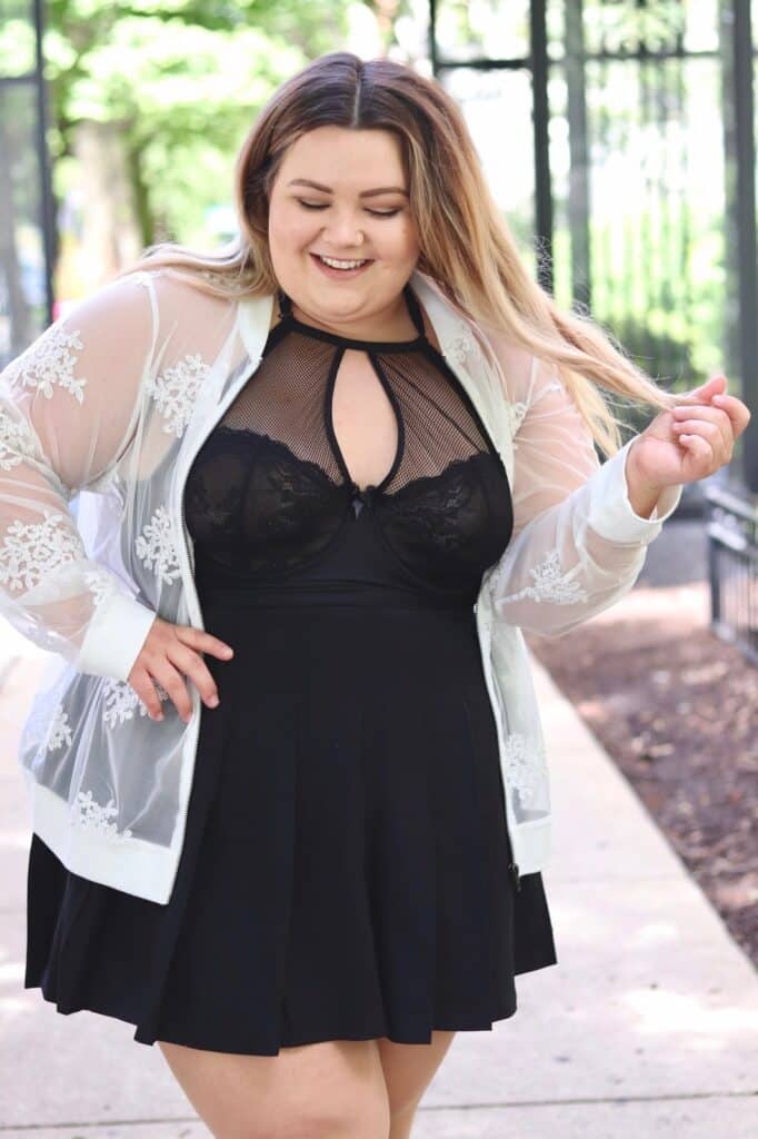 bralette-outfits-for-plus-size-women