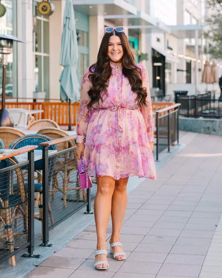 plus-size-wedding-guest-outfit-summer-2