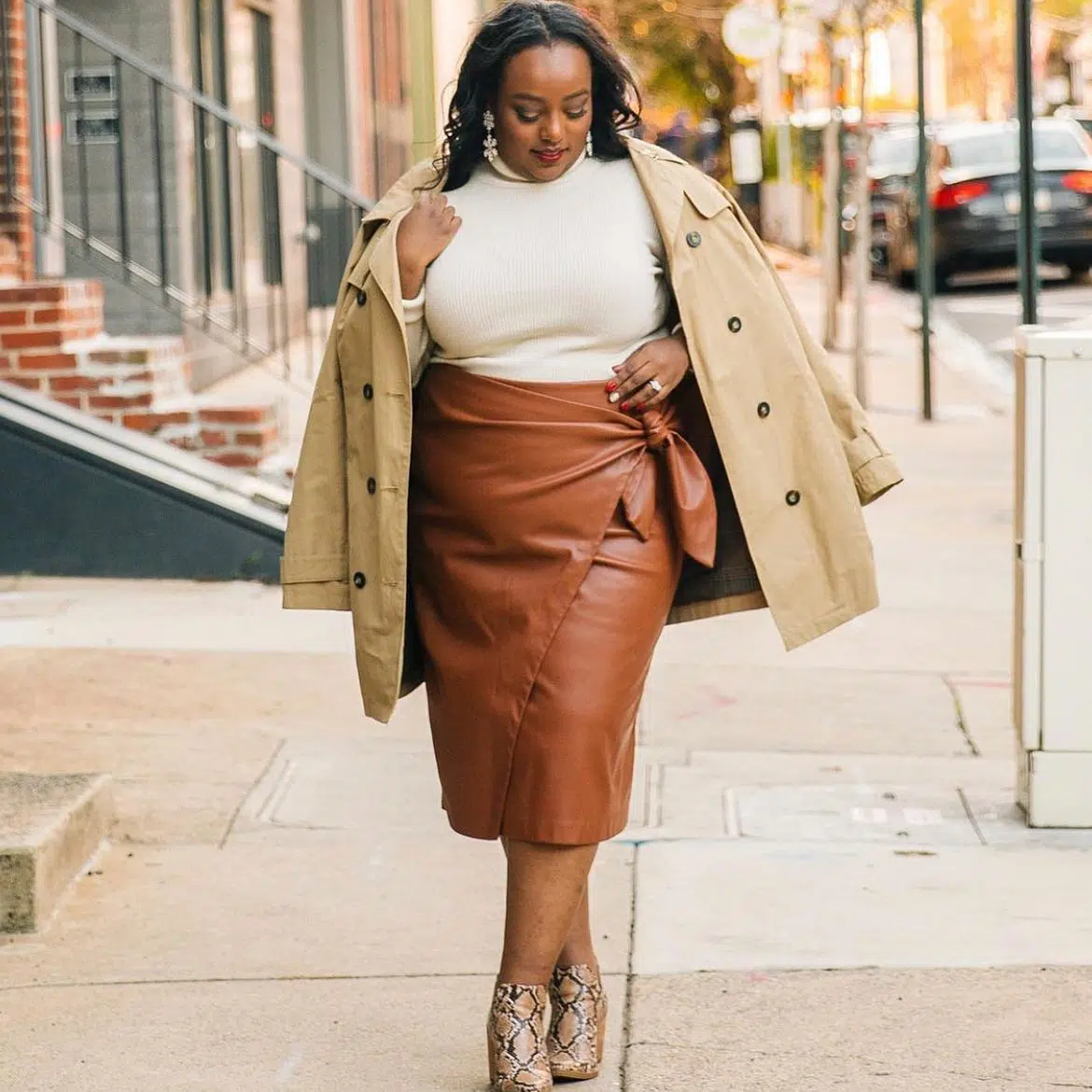 skirt-outfits-for-plus-size-ladies